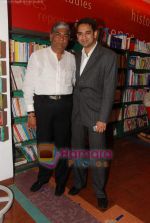 at Mayank Anand_s book reading in Oxford, Churchgate, Mumbai on 29th May 2010 (28).JPG